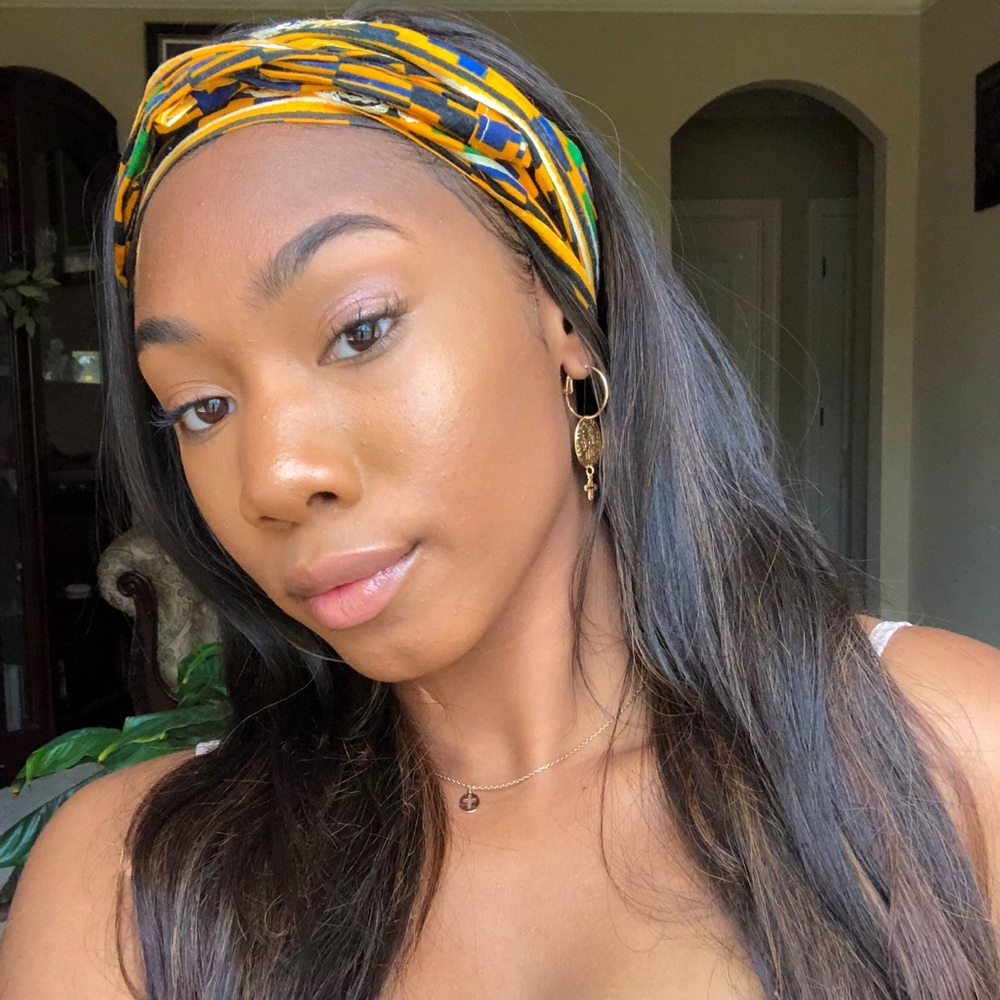 Meet your Posher, Shirlysia